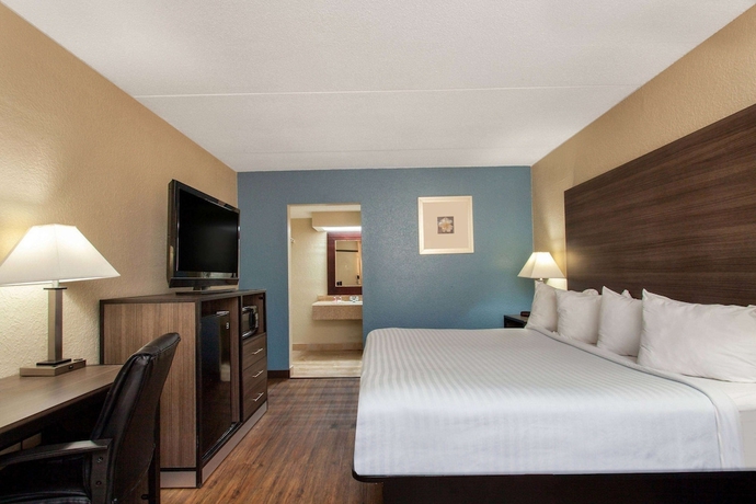 Imagen de la habitación del Hotel Travelodge By Wyndham Deltona. Foto 5