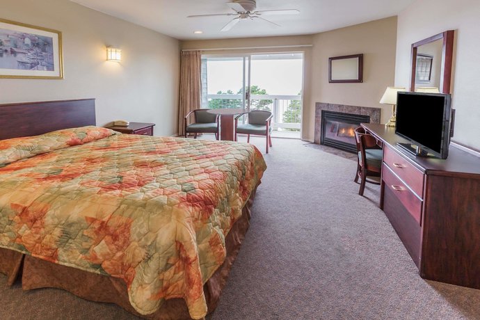 Imagen de la habitación del Hotel Travelodge By Wyndham Depoe Bay. Foto 3
