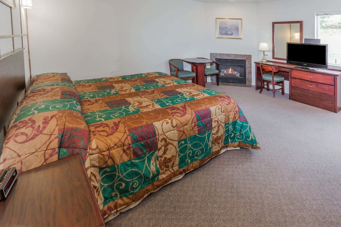 Imagen de la habitación del Hotel Travelodge By Wyndham Depoe Bay. Foto 8
