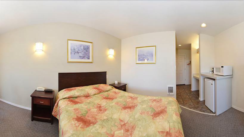 Imagen de la habitación del Hotel Travelodge By Wyndham Depoe Bay. Foto 14