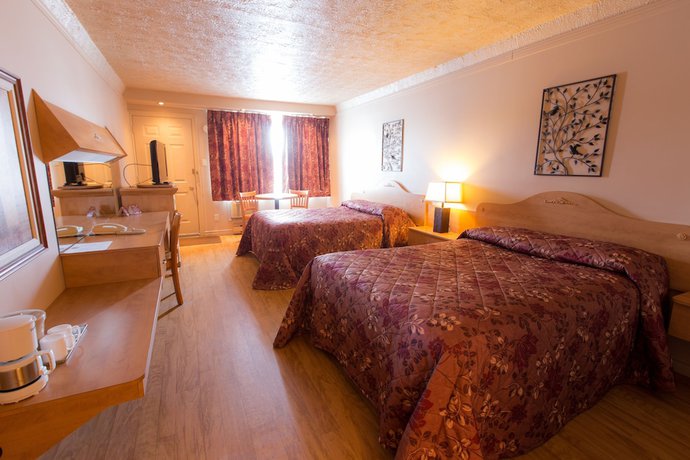 Imagen de la habitación del Hotel Travelodge By Wyndham Drummondville. Foto 9