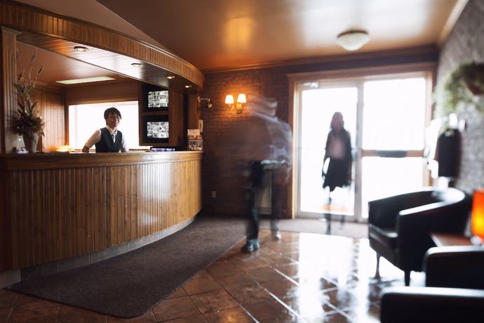 Imagen de los interiores del Hotel Travelodge By Wyndham Drummondville. Foto 20