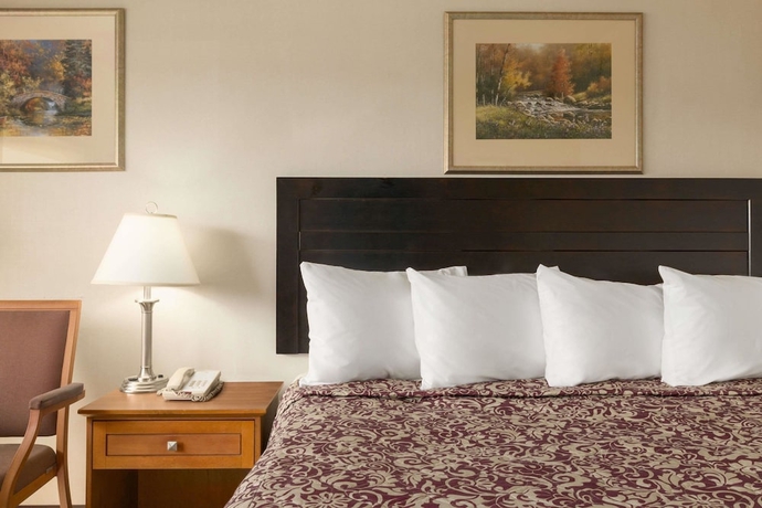 Imagen de la habitación del Hotel Travelodge By Wyndham Edmonton East. Foto 11