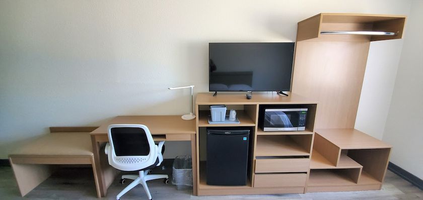 Imagen de la habitación del Hotel Travelodge By Wyndham Elkhart. Foto 4