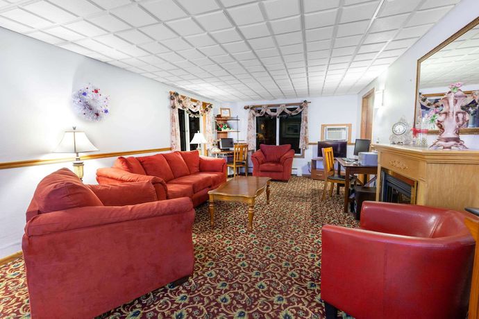 Imagen de los interiores del Hotel Travelodge By Wyndham Escanaba. Foto 10