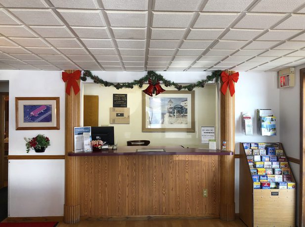 Imagen de los interiores del Hotel Travelodge By Wyndham Escanaba. Foto 11