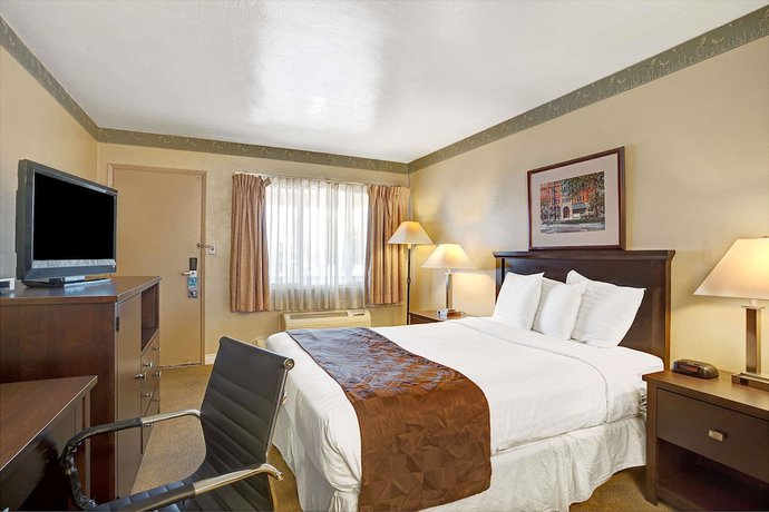 Imagen de la habitación del Hotel Travelodge By Wyndham Everett City Center. Foto 12