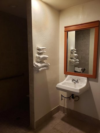 Imagen de la habitación del Hotel Travelodge By Wyndham Fairplex Pomona. Foto 7