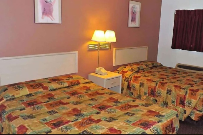 Imagen de la habitación del Hotel Travelodge By Wyndham Farmington. Foto 5