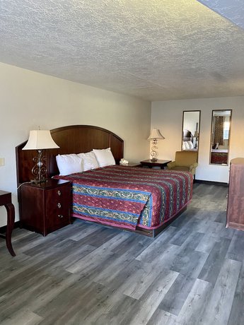 Imagen de la habitación del Hotel Travelodge By Wyndham Farmington Hwy 64. Foto 6