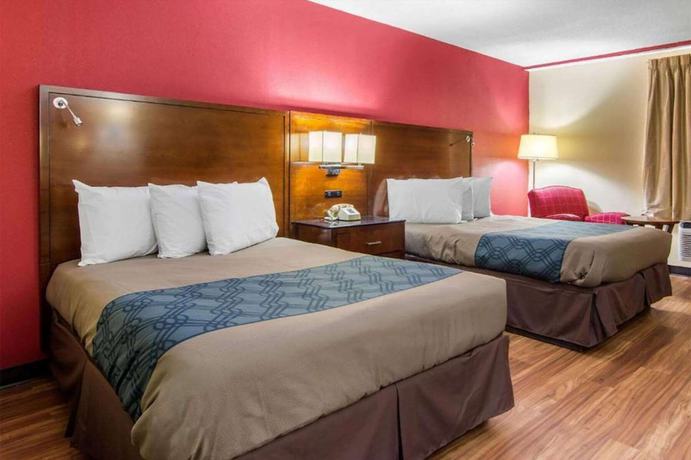 Imagen de la habitación del Hotel Travelodge By Wyndham Forsyth. Foto 4