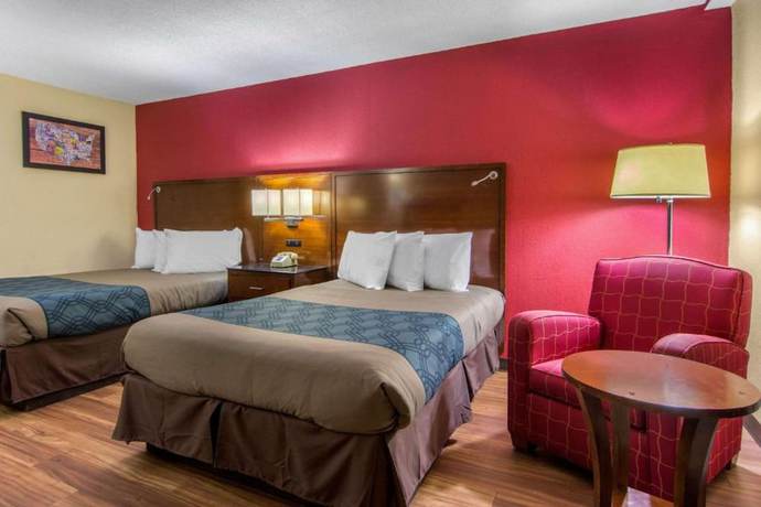 Imagen de la habitación del Hotel Travelodge By Wyndham Forsyth. Foto 5