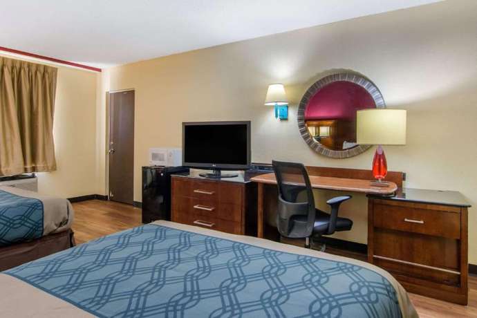 Imagen de la habitación del Hotel Travelodge By Wyndham Forsyth. Foto 8