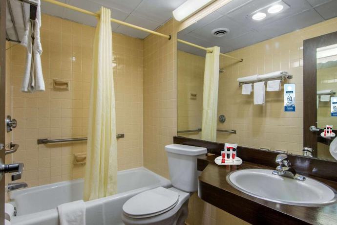 Imagen de la habitación del Hotel Travelodge By Wyndham Forsyth. Foto 13