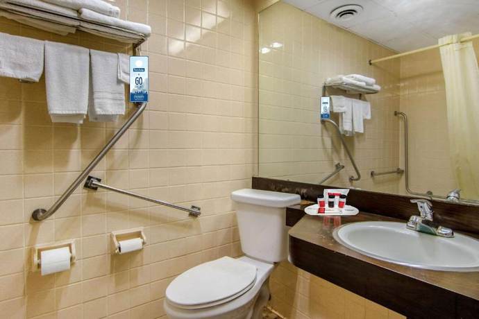 Imagen de la habitación del Hotel Travelodge By Wyndham Forsyth. Foto 14