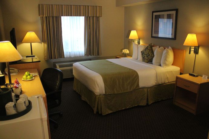 Imagen de la habitación del Hotel Travelodge By Wyndham Fort Mcmurray. Foto 2