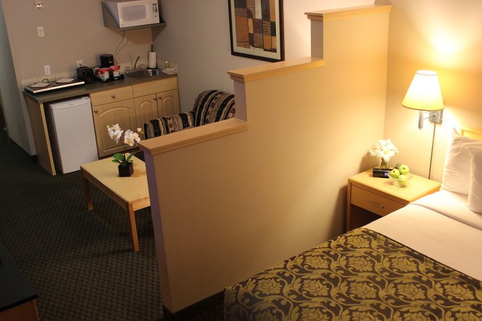 Imagen de la habitación del Hotel Travelodge By Wyndham Fort Mcmurray. Foto 11