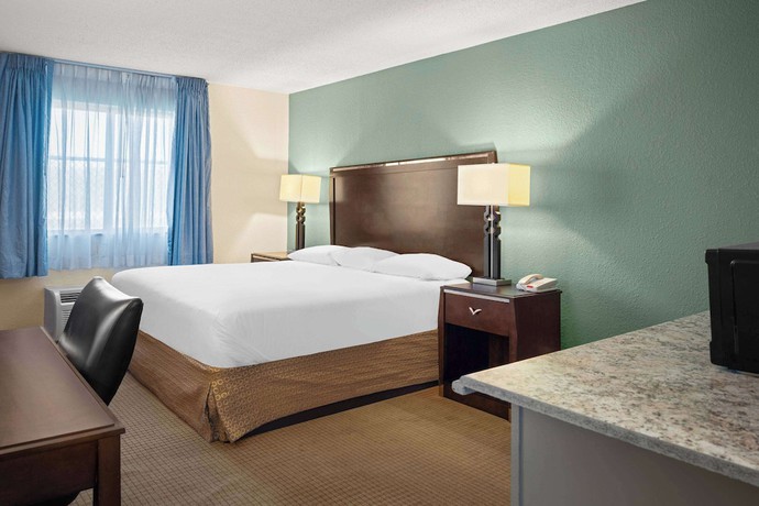 Imagen de la habitación del Hotel Travelodge By Wyndham Gaylord. Foto 4