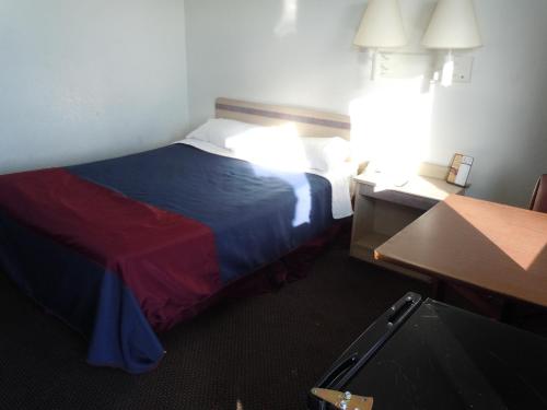 Imagen de la habitación del Hotel Travelodge By Wyndham Grand Rapids North. Foto 10