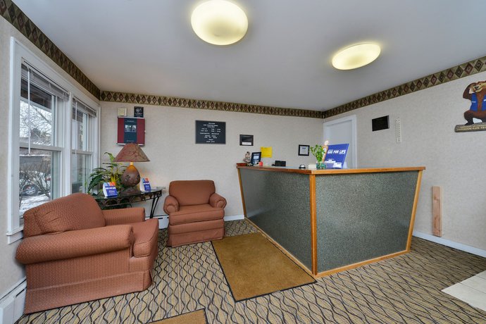 Imagen de los interiores del Hotel Travelodge By Wyndham Great Barrington Berkshires. Foto 20