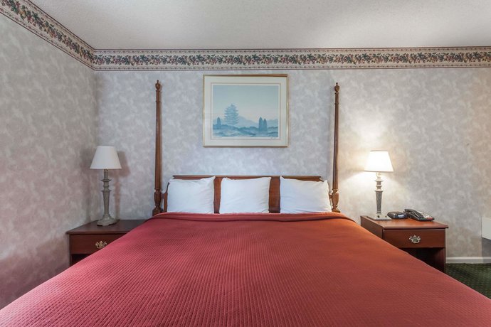 Imagen de la habitación del Hotel Travelodge By Wyndham Great Barrington Berkshires. Foto 16