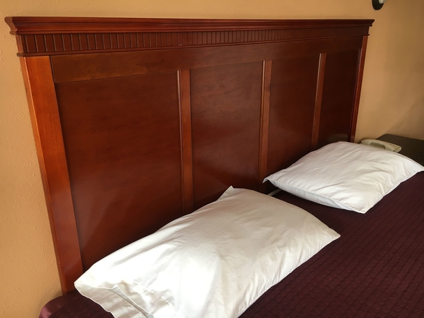 Imagen de la habitación del Hotel Travelodge By Wyndham Harbor City. Foto 11