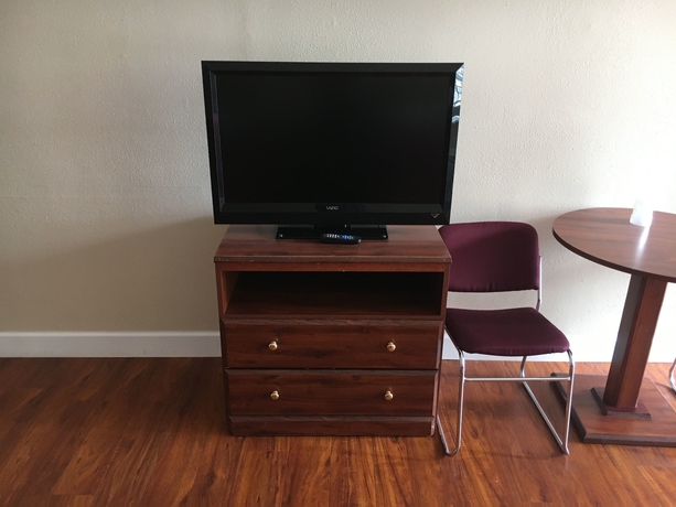 Imagen de la habitación del Hotel Travelodge By Wyndham Harbor City. Foto 14