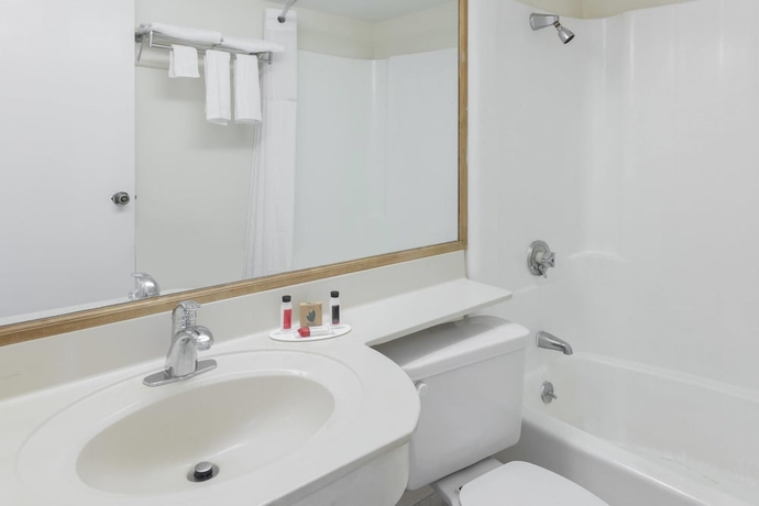 Imagen de la habitación del Hotel Travelodge By Wyndham Hardeeville. Foto 8