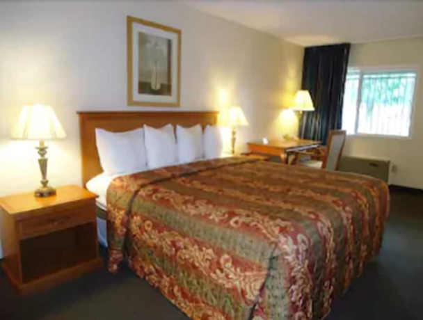 Imagen de la habitación del Hotel Travelodge By Wyndham Hemet Ca. Foto 6
