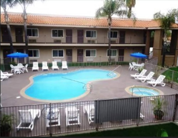 Imagen de la piscina del Hotel Travelodge By Wyndham Hemet Ca. Foto 18