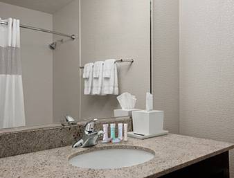 Imagen de la habitación del Hotel Travelodge By Wyndham Hubbard Oh. Foto 2