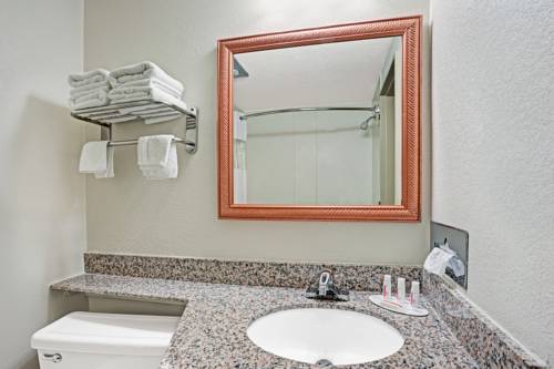 Imagen general del Hotel Travelodge By Wyndham Iowa City. Foto 1