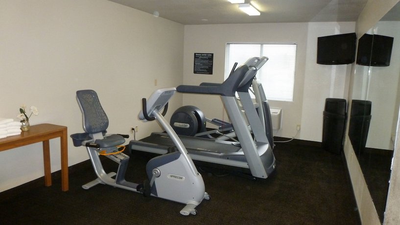 Imagen de los interiores del Hotel Travelodge By Wyndham Jefferson City. Foto 12