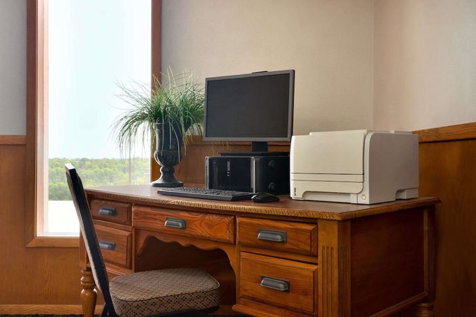 Imagen de los interiores del Hotel Travelodge By Wyndham Jefferson City. Foto 15