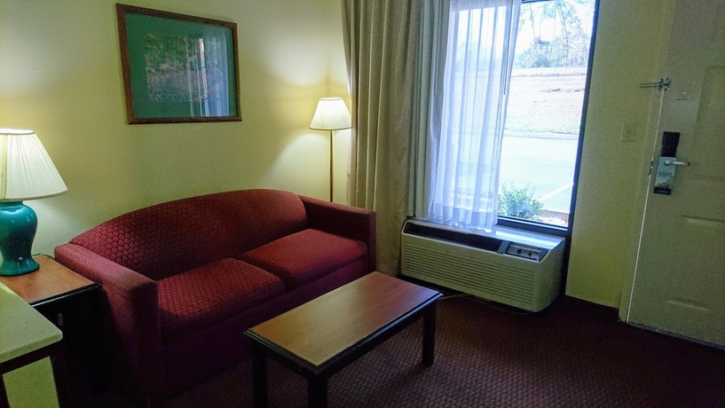 Imagen de la habitación del Hotel Travelodge By Wyndham Knoxville East. Foto 15