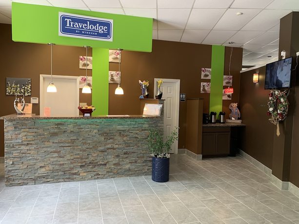 Imagen de los interiores del Hotel Travelodge By Wyndham Lake George Ny. Foto 18