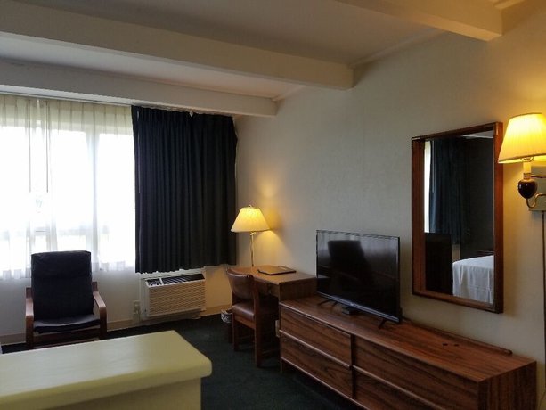 Imagen de la habitación del Hotel Travelodge By Wyndham Lake George Ny. Foto 9
