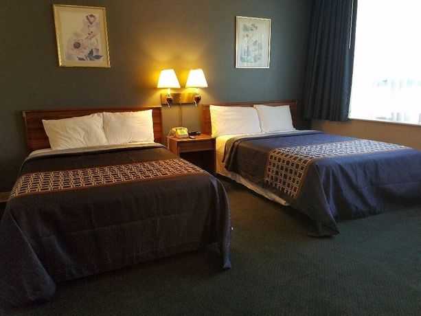 Imagen de la habitación del Hotel Travelodge By Wyndham Lake George Ny. Foto 11