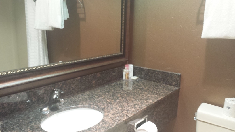 Imagen de la habitación del Hotel Travelodge By Wyndham Lloydminster. Foto 5