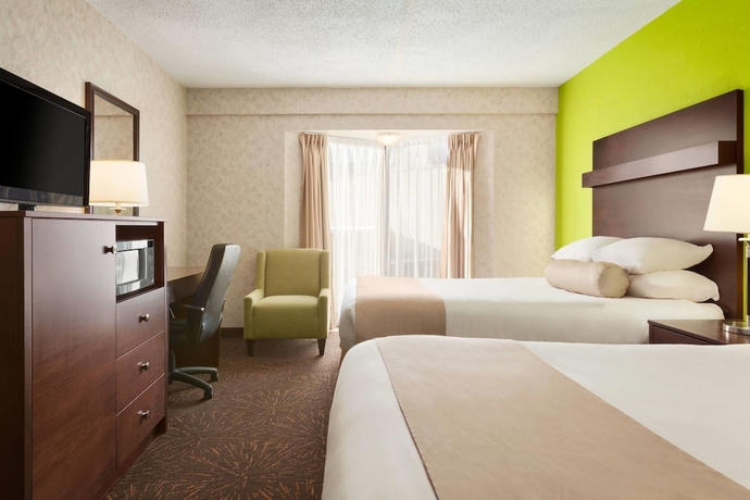 Imagen de la habitación del Hotel Travelodge By Wyndham Lloydminster. Foto 6