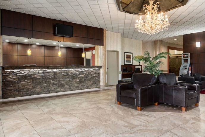 Imagen de los interiores del Hotel Travelodge By Wyndham Lloydminster. Foto 18