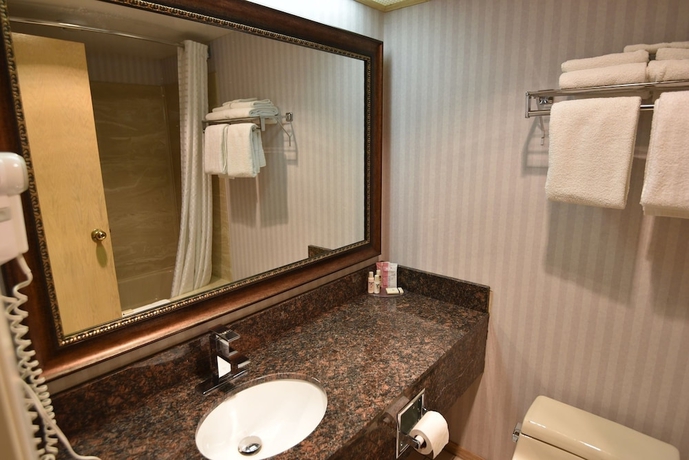 Imagen de la habitación del Hotel Travelodge By Wyndham Lloydminster. Foto 15