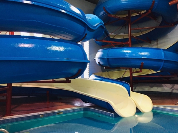 Imagen de la piscina del Hotel Travelodge By Wyndham Lloydminster. Foto 19