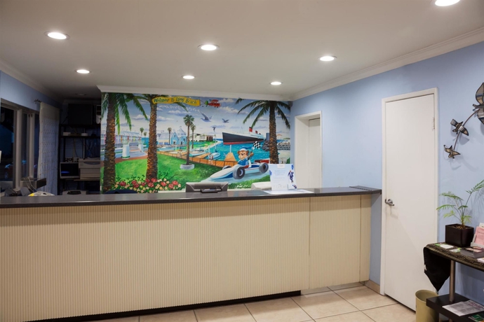 Imagen de los interiores del Hotel Travelodge By Wyndham Long Beach Convention Center. Foto 13