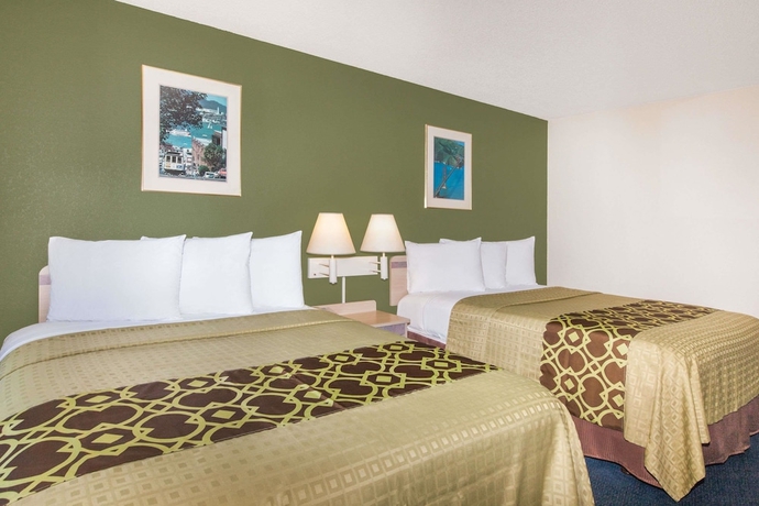 Imagen de la habitación del Hotel Travelodge By Wyndham Los Banos Ca. Foto 8