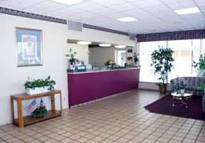 Imagen de los interiores del Hotel Travelodge By Wyndham Lumberton. Foto 17
