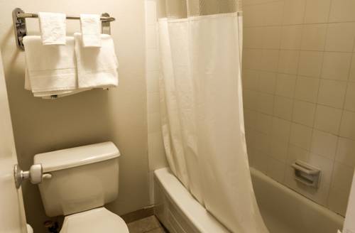 Imagen de la habitación del Hotel Travelodge By Wyndham Lynchburg. Foto 6