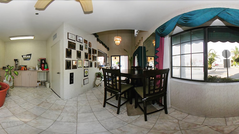 Imagen del bar/restaurante del Hotel Travelodge By Wyndham Lynwood. Foto 2