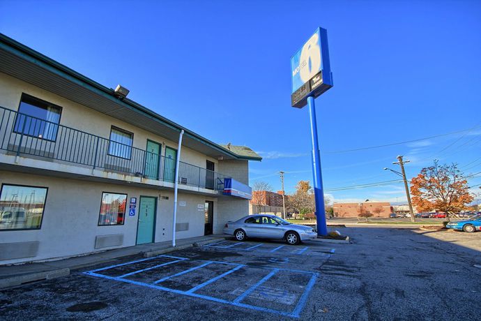 Imagen general del Hotel Travelodge By Wyndham Madison Heights Mi. Foto 3