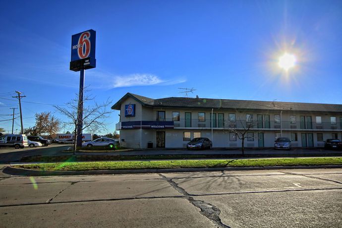 Imagen general del Hotel Travelodge By Wyndham Madison Heights Mi. Foto 5